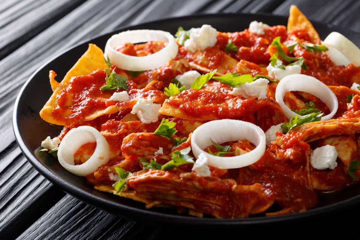 Cómo Hacer Chilaquiles Rojos - Comida Mexicana