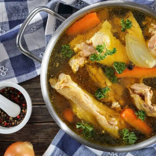 caldo de gallina